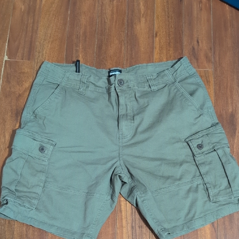 Men's Size 34 Waist Olive Green Bluenotes Shorts